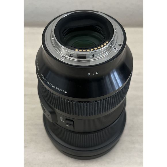 SIGMA Art 24-70mm F/2.8 DG DN (for SONY E mount) Serial #56681223 - Picture 8 of 9